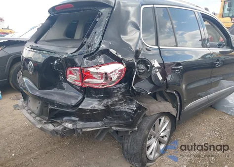 2017 Volkswagen Tiguan Wolfsburg Edition z USA, uszkodzony, nr VIN WVGRV7AX8HK003611